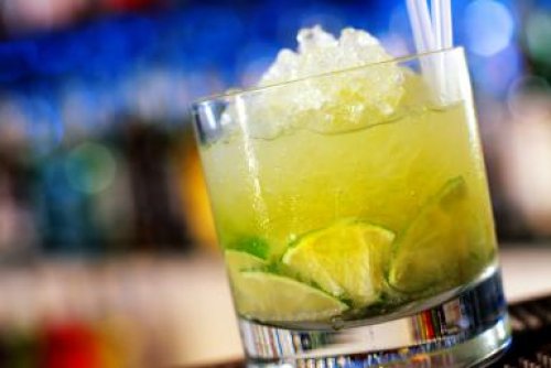 Caipirinha con ron